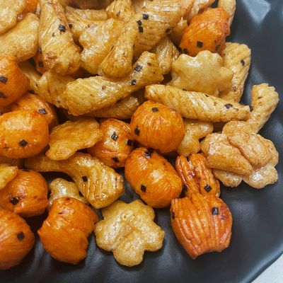 ราคาดี ขนมนำเข้าจากญี่ปุ่น รสเค็มอร่อย ข้าวเกรียบปากหม้อ ออนไลน์